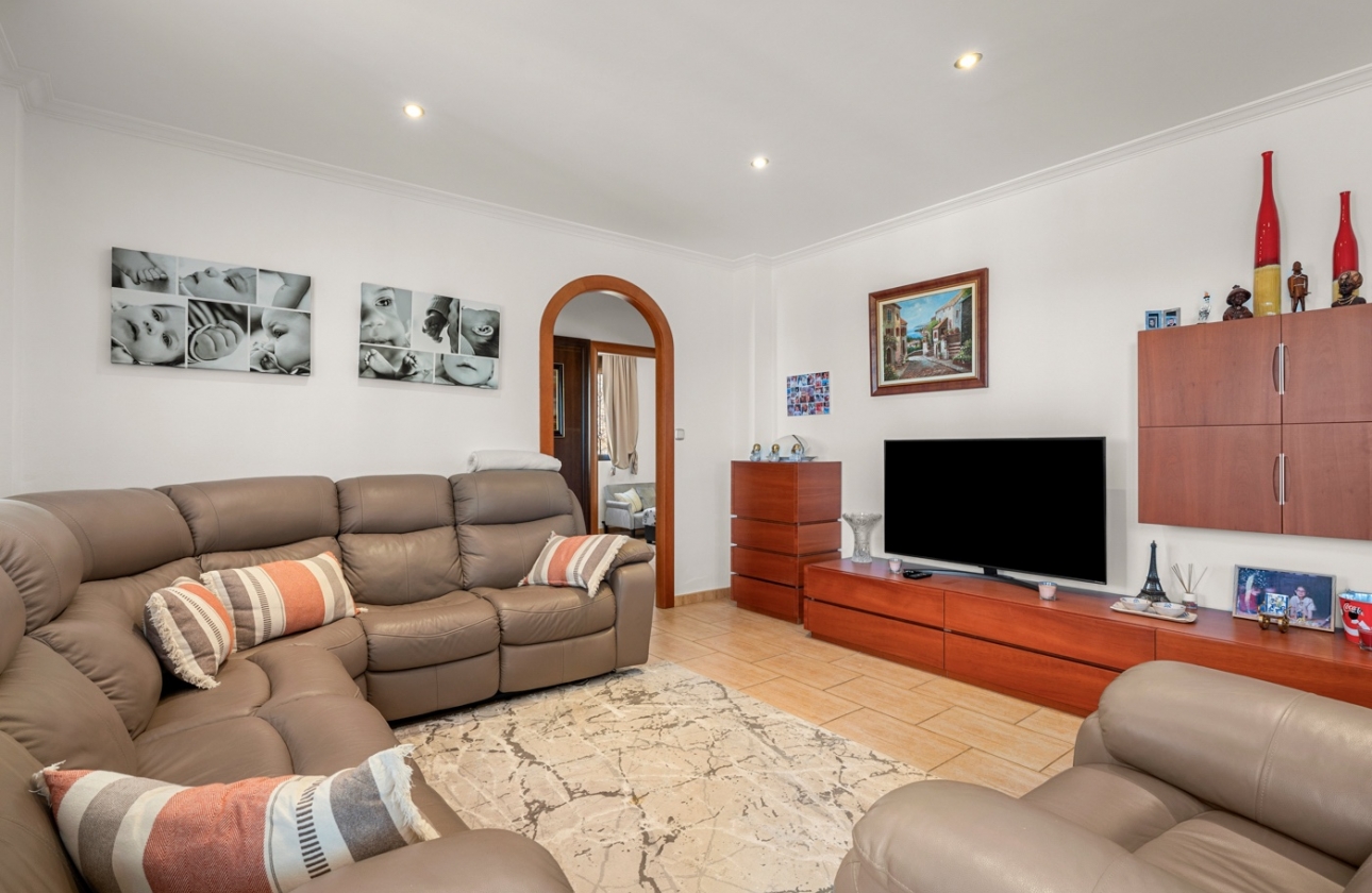 Resale - Finca / Country Property - Crevillente