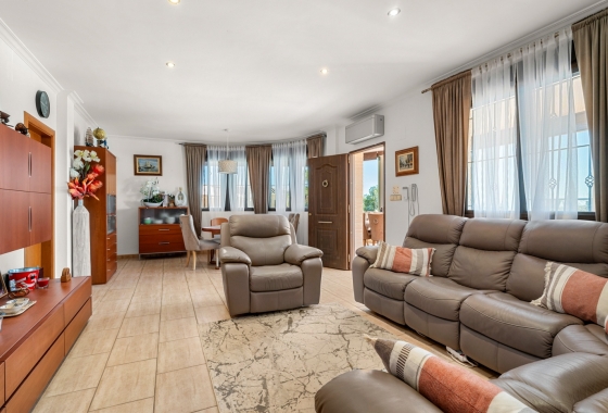 Resale - Finca / Country Property - Crevillente