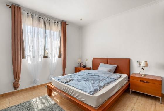 Resale - Finca / Country Property - Crevillente