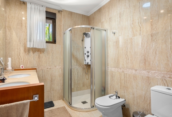 Resale - Finca / Country Property - Crevillente