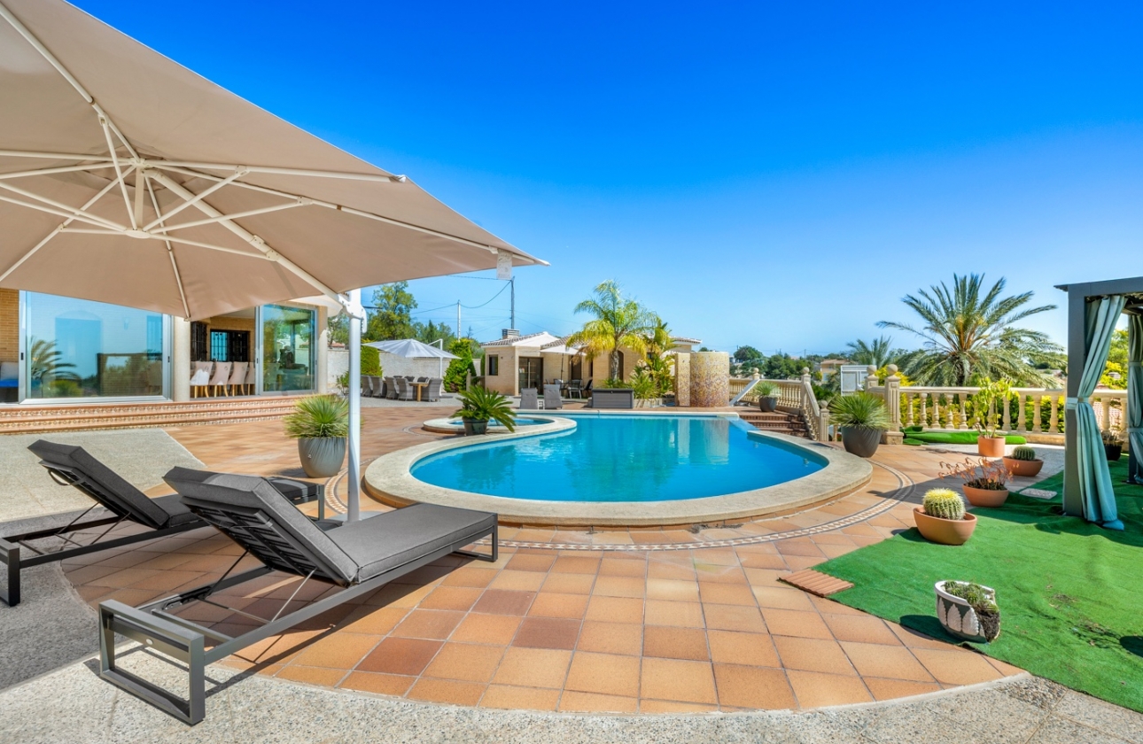 Resale - Finca / Country Property - Crevillente