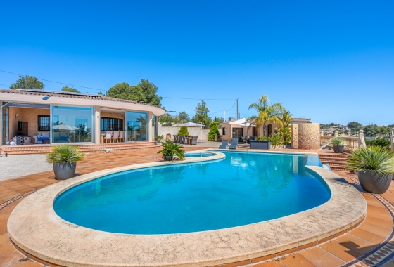 Resale - Finca / Country Property - Crevillente