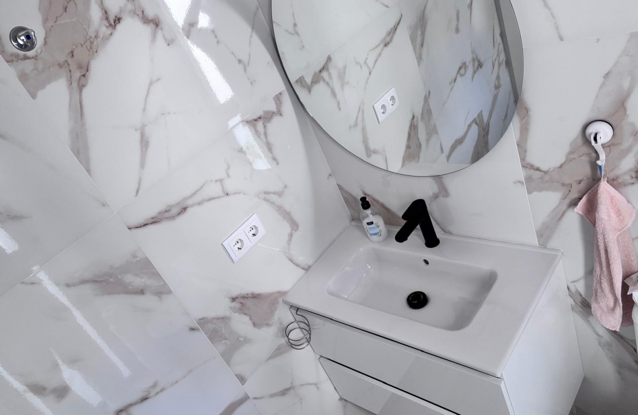 Reventa - Villa - Los Montesinos - La Herada