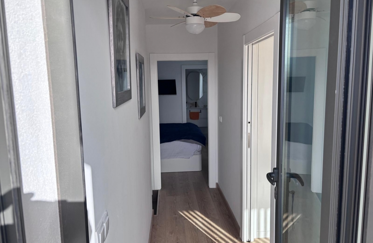 Reventa - Villa - Los Montesinos - La Herada