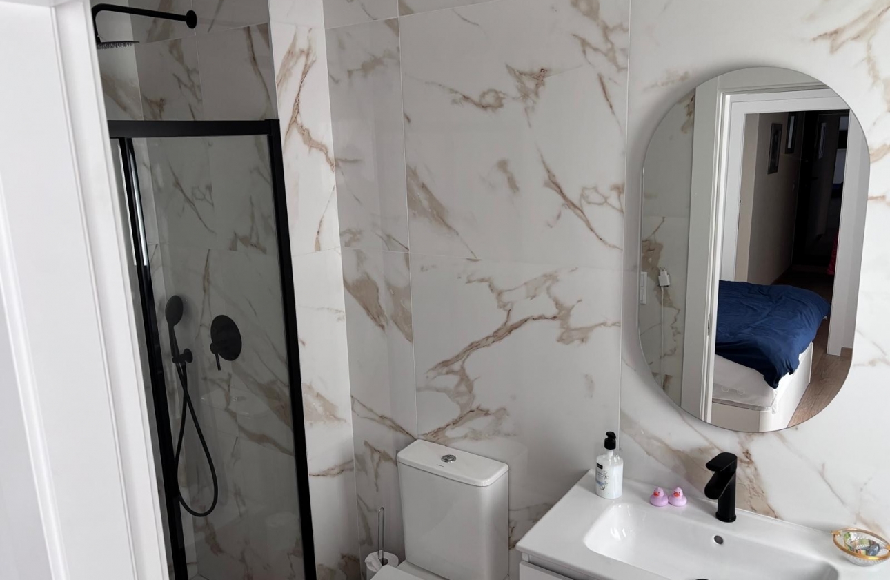 Reventa - Villa - Los Montesinos - La Herada