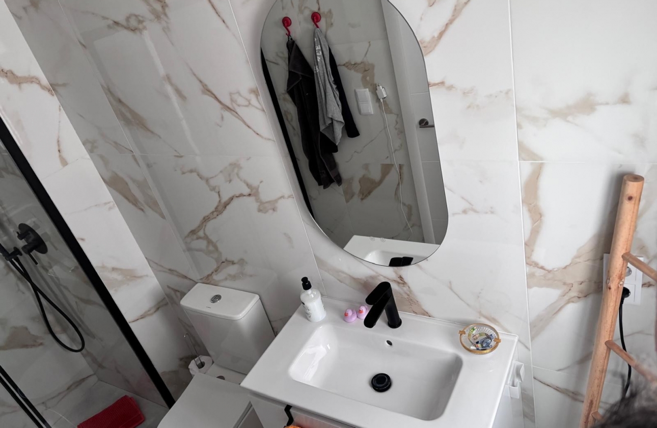 Reventa - Villa - Los Montesinos - La Herada