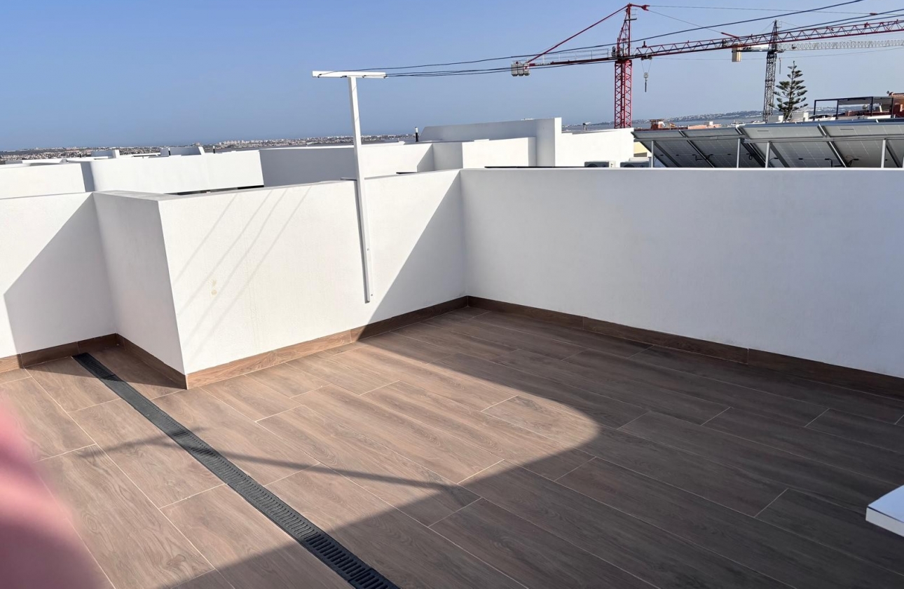 Reventa - Villa - Los Montesinos - La Herada