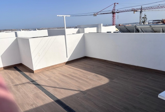 Reventa - Villa - Los Montesinos - La Herada