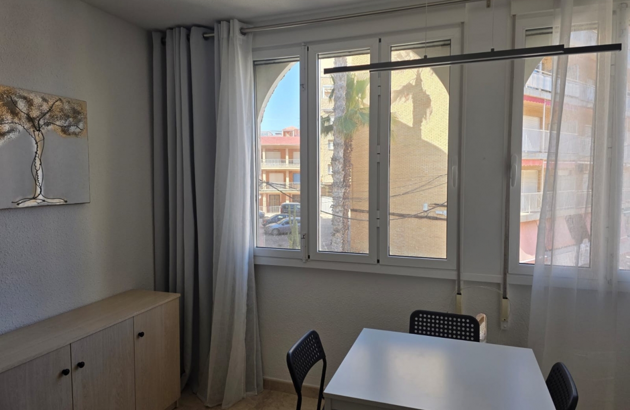 Reventa - Apartamento / piso - La Mata - Playa