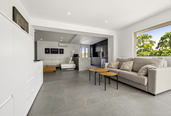 Resale - Villa - Torrevieja - Los Balcones