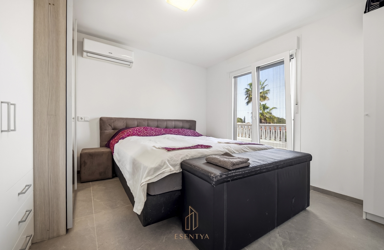 Resale - Villa - Torrevieja - Los Balcones