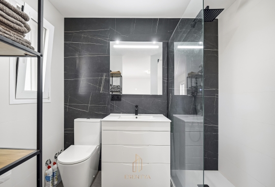 Resale - Villa - Torrevieja - Los Balcones