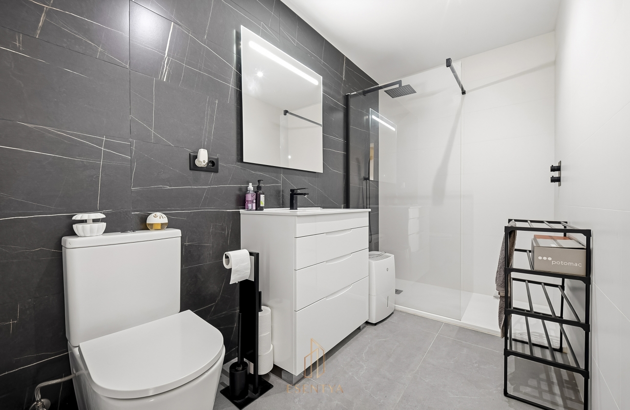 Resale - Villa - Torrevieja - Los Balcones