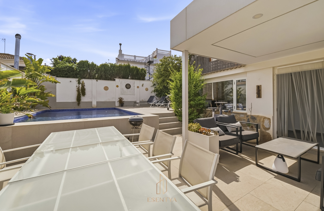 Resale - Villa - Torrevieja - Los Balcones