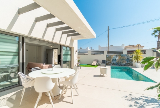 Wiederverkauf - Villa - Orihuela Costa - Costa Blanca