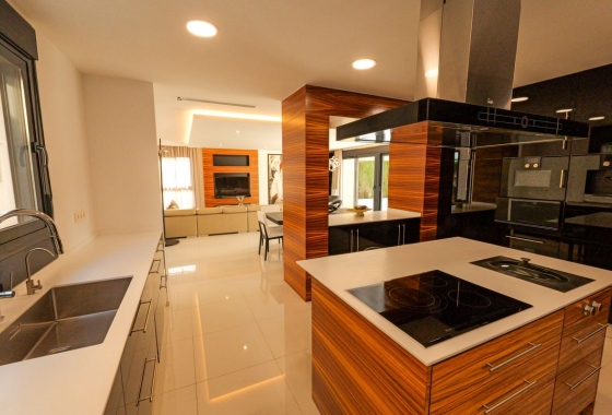 Obra nueva - Villa - Torrevieja