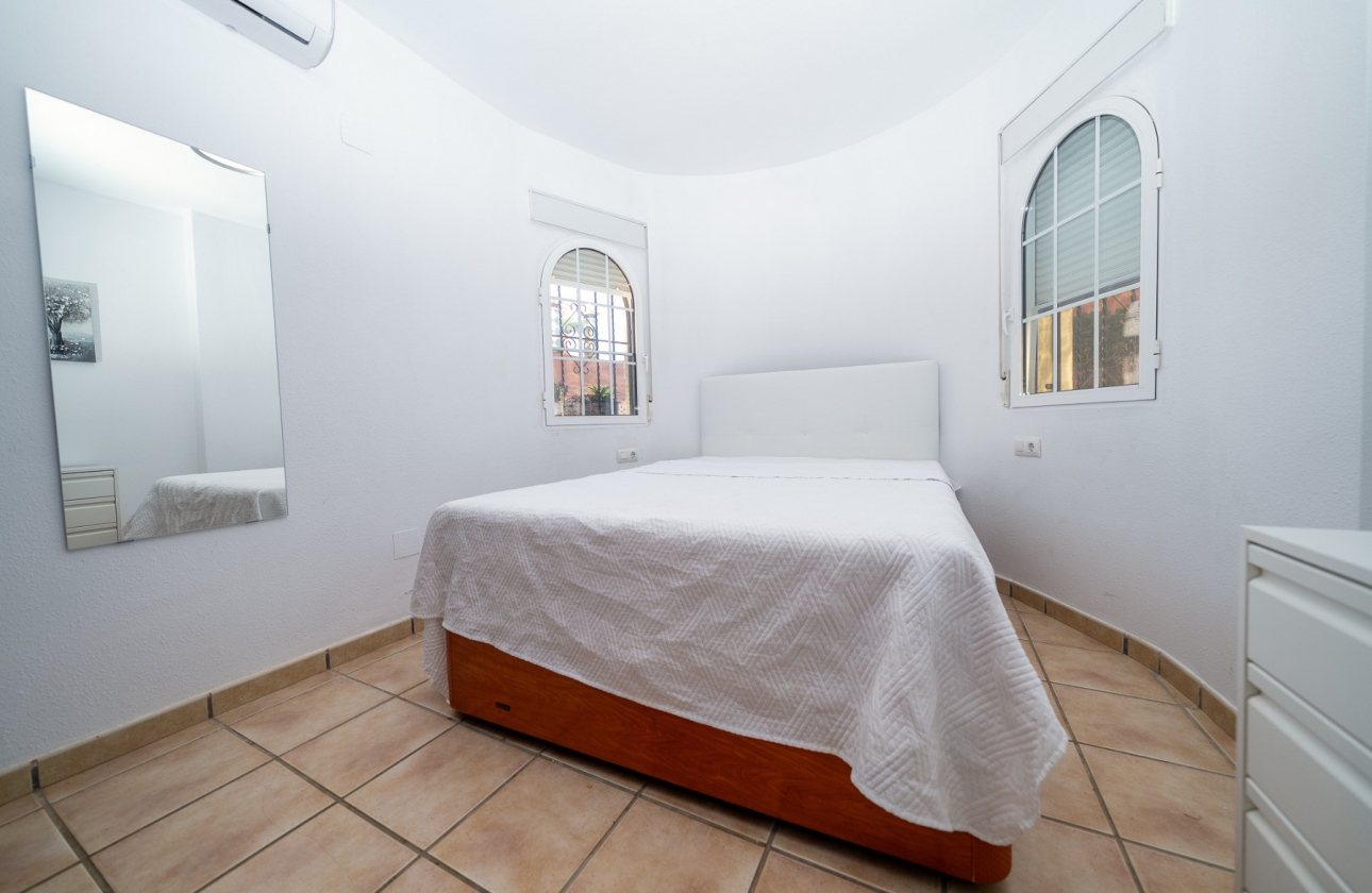 Wiederverkauf - Villa - Playa Flamenca - Sportcentre