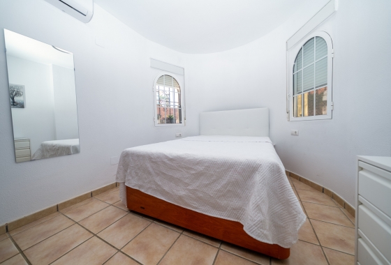Wiederverkauf - Villa - Playa Flamenca - Sportcentre