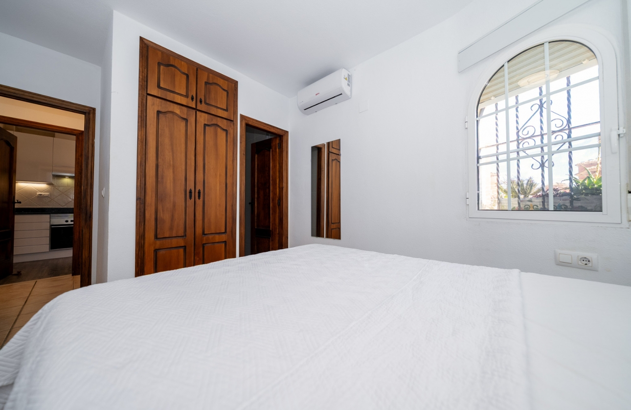Wiederverkauf - Villa - Playa Flamenca - Sportcentre