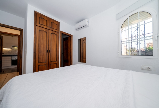 Wiederverkauf - Villa - Playa Flamenca - Sportcentre