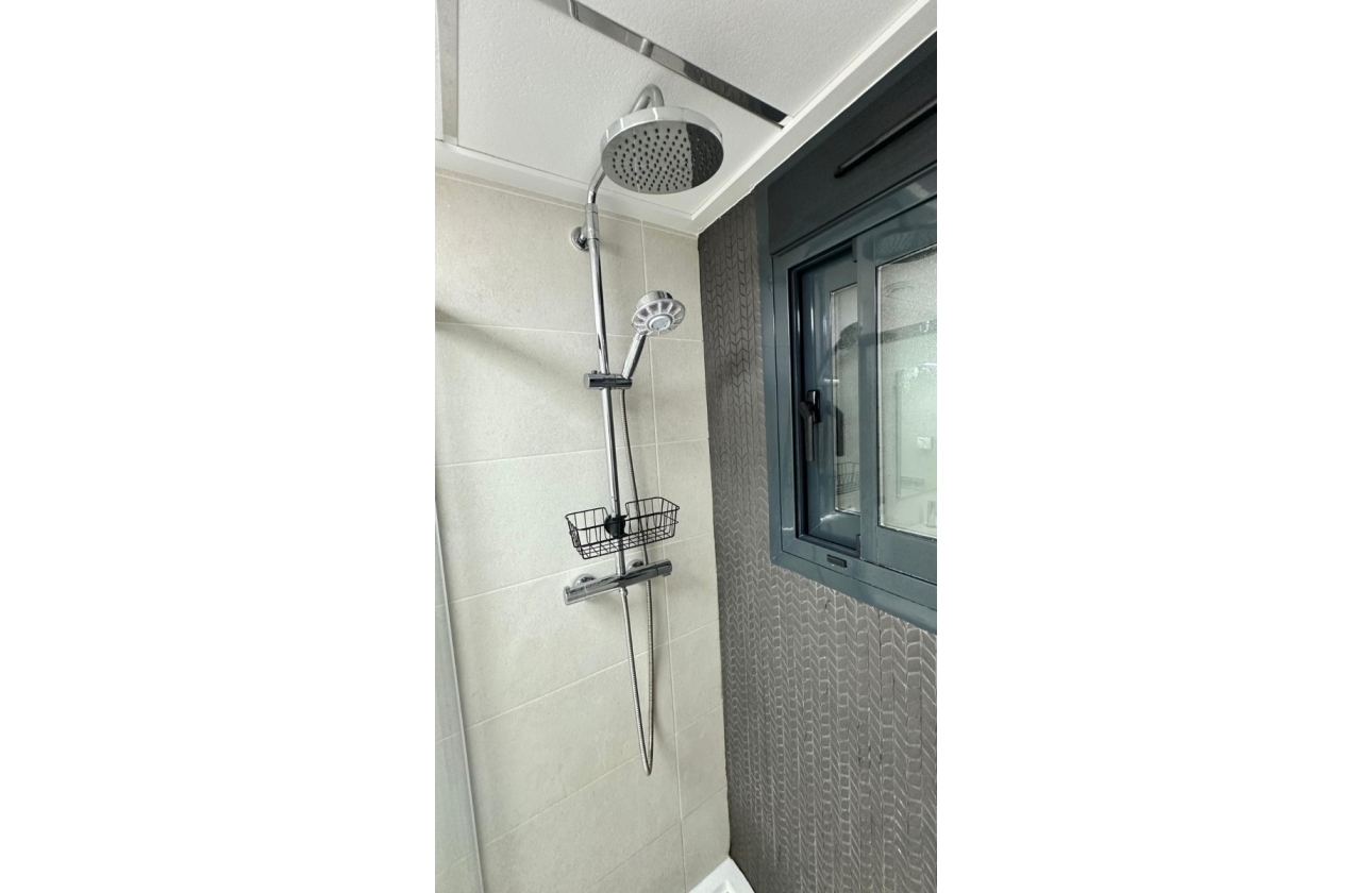 Wiederverkauf - Wohnung - Torrevieja - Calas Blancas