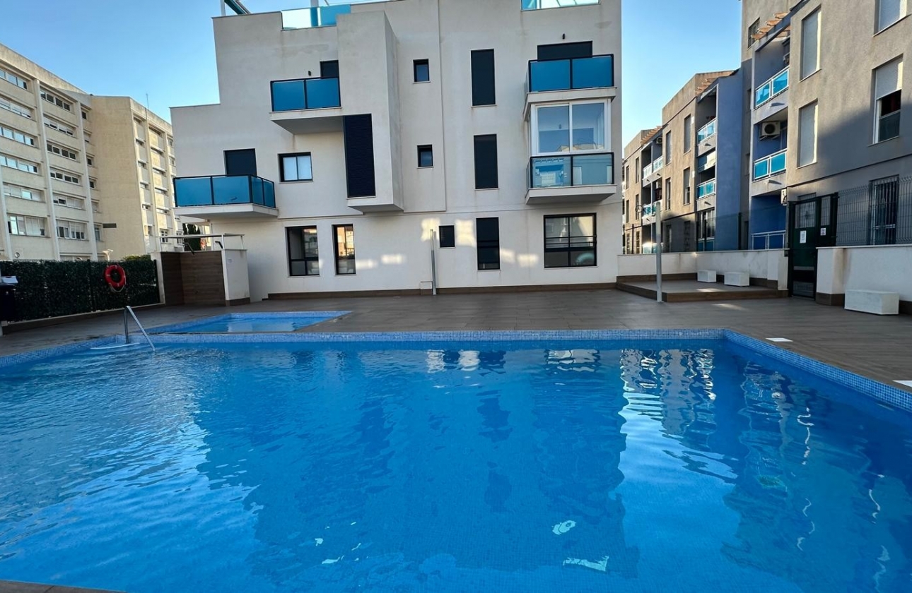 Wiederverkauf - Wohnung - Torrevieja - Calas Blancas