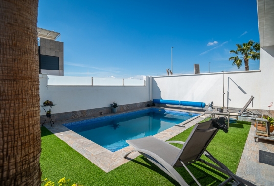 Herverkoop - Villa - Pilar de la Horadada