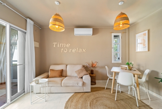 Wiederverkauf - Wohnung - Torrevieja - Aguas Nuevas