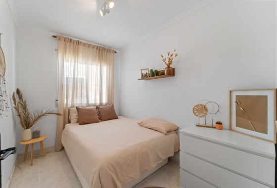 Wiederverkauf - Wohnung - Torrevieja - Aguas Nuevas