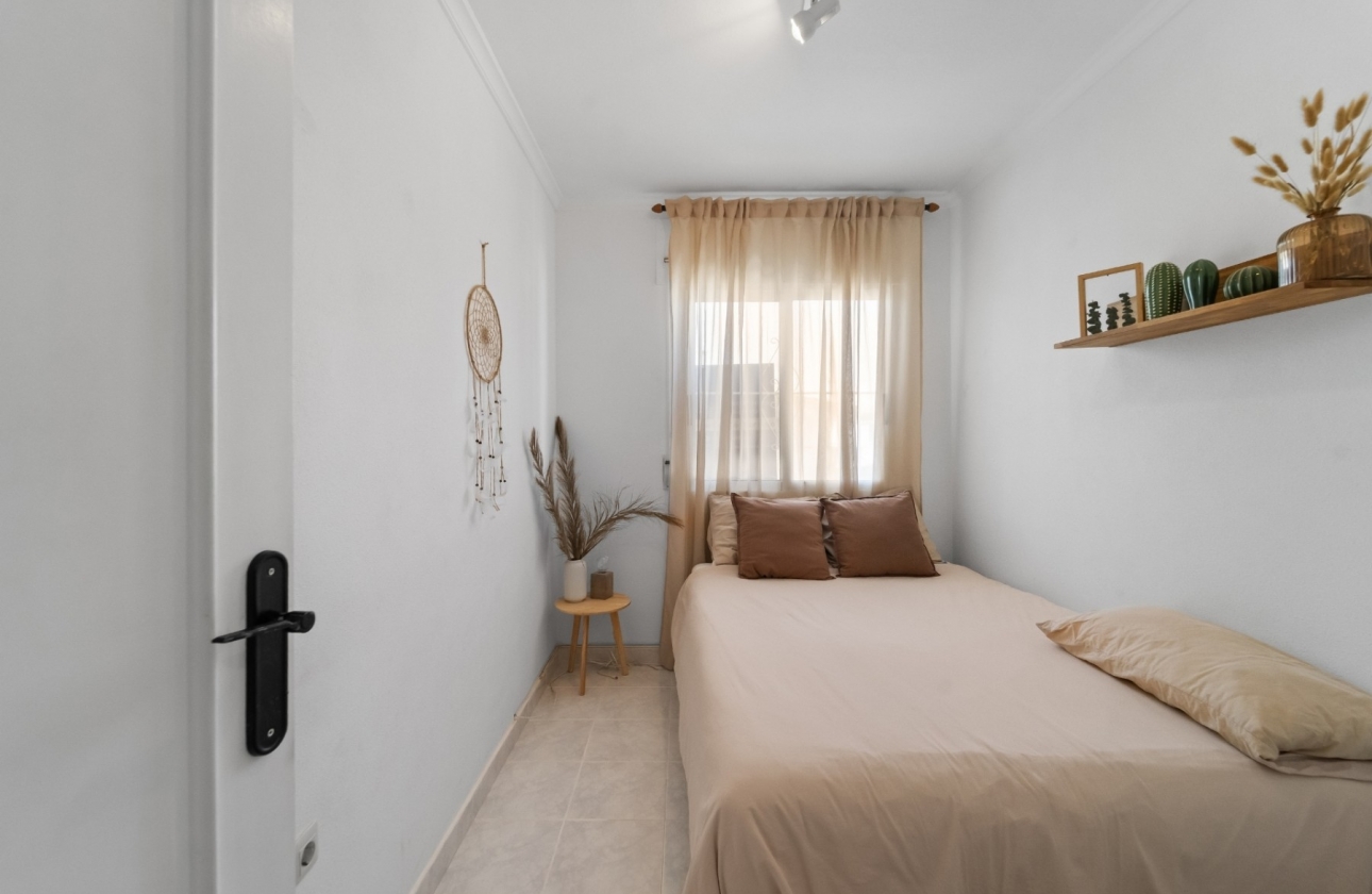 Wiederverkauf - Wohnung - Torrevieja - Aguas Nuevas