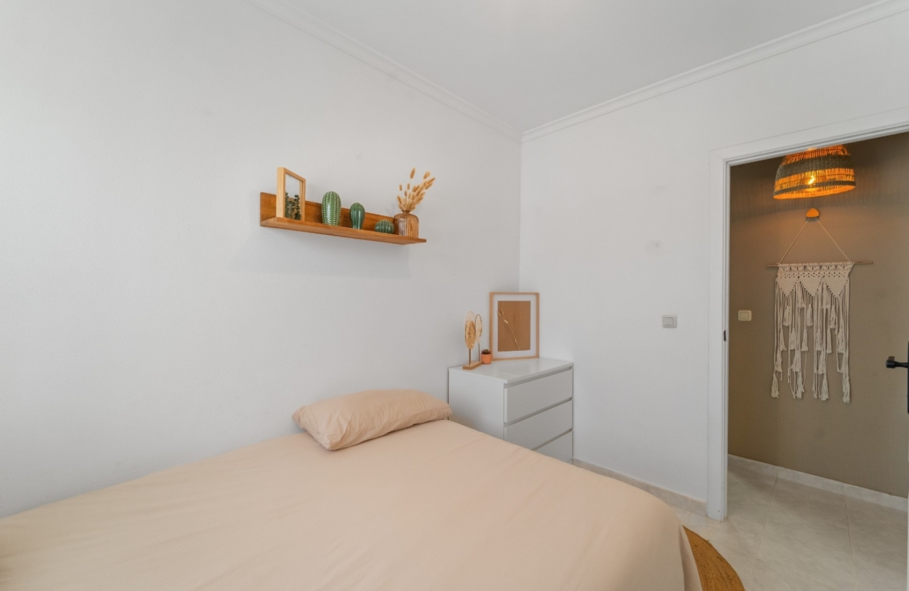 Wiederverkauf - Wohnung - Torrevieja - Aguas Nuevas