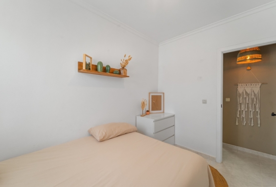 Wiederverkauf - Wohnung - Torrevieja - Aguas Nuevas