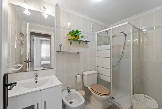 Wiederverkauf - Wohnung - Torrevieja - Aguas Nuevas