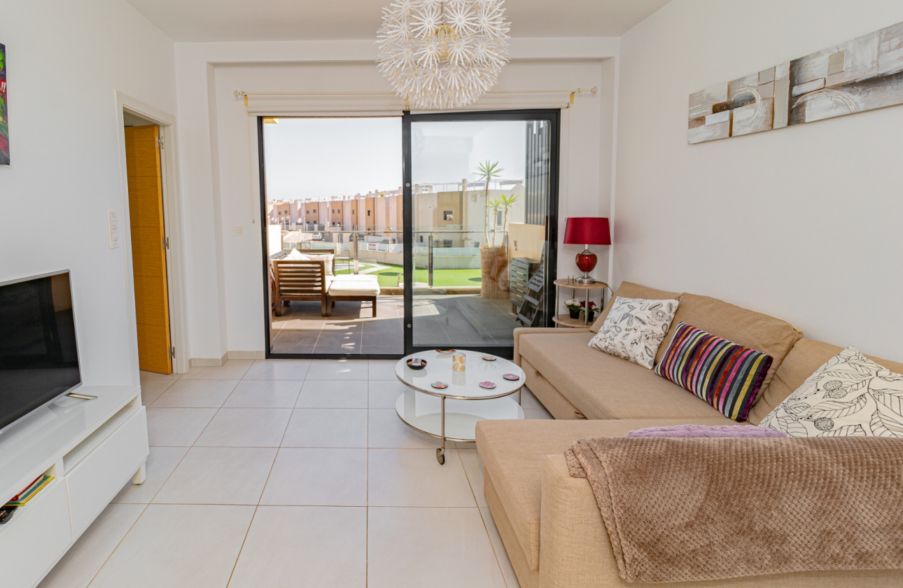 Wiederverkauf - Wohnung - Orihuela Costa - La Zenia