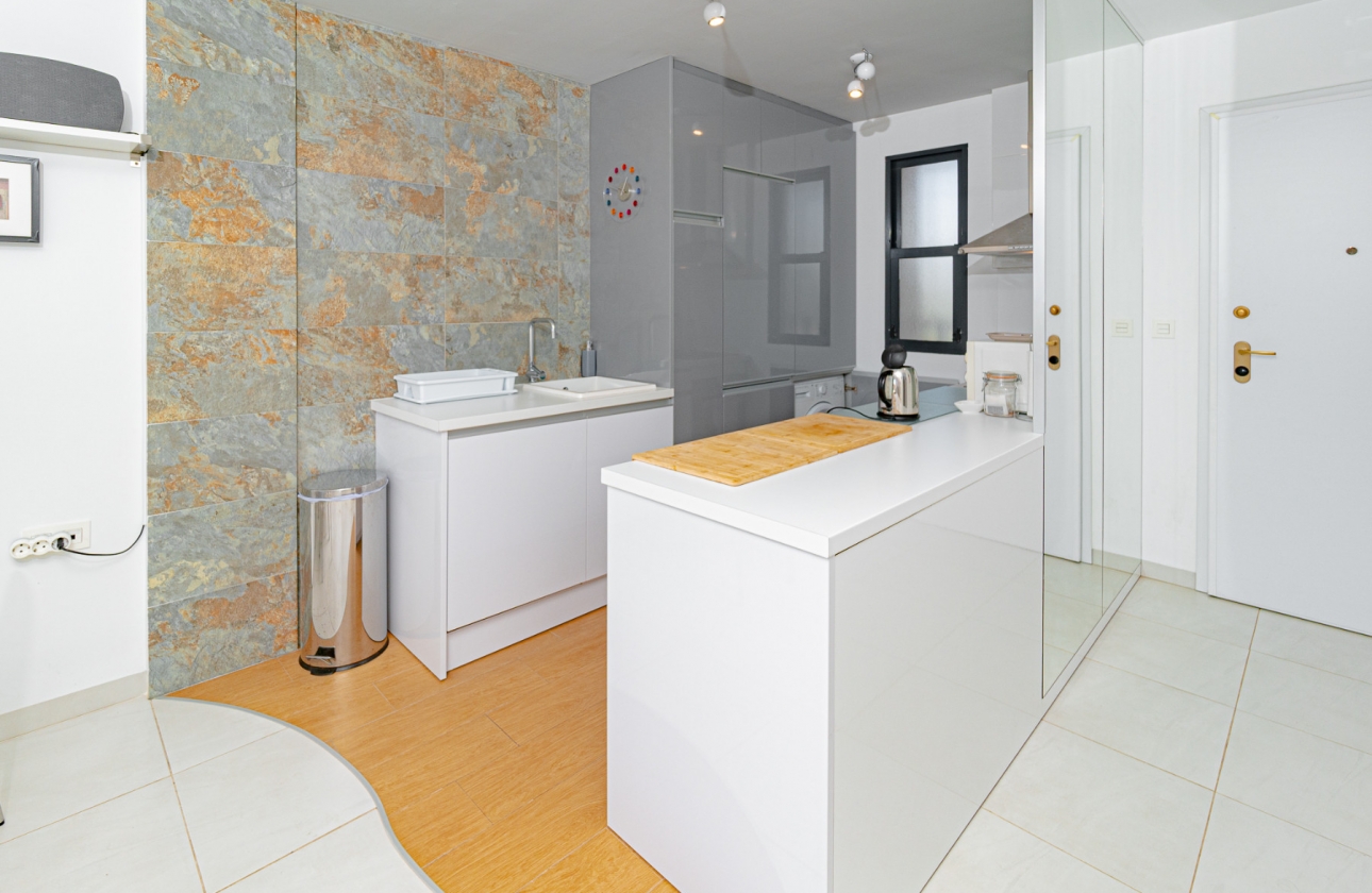 Wiederverkauf - Wohnung - Orihuela Costa - La Zenia