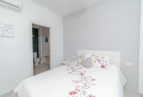 Wiederverkauf - Wohnung - Orihuela Costa - La Zenia