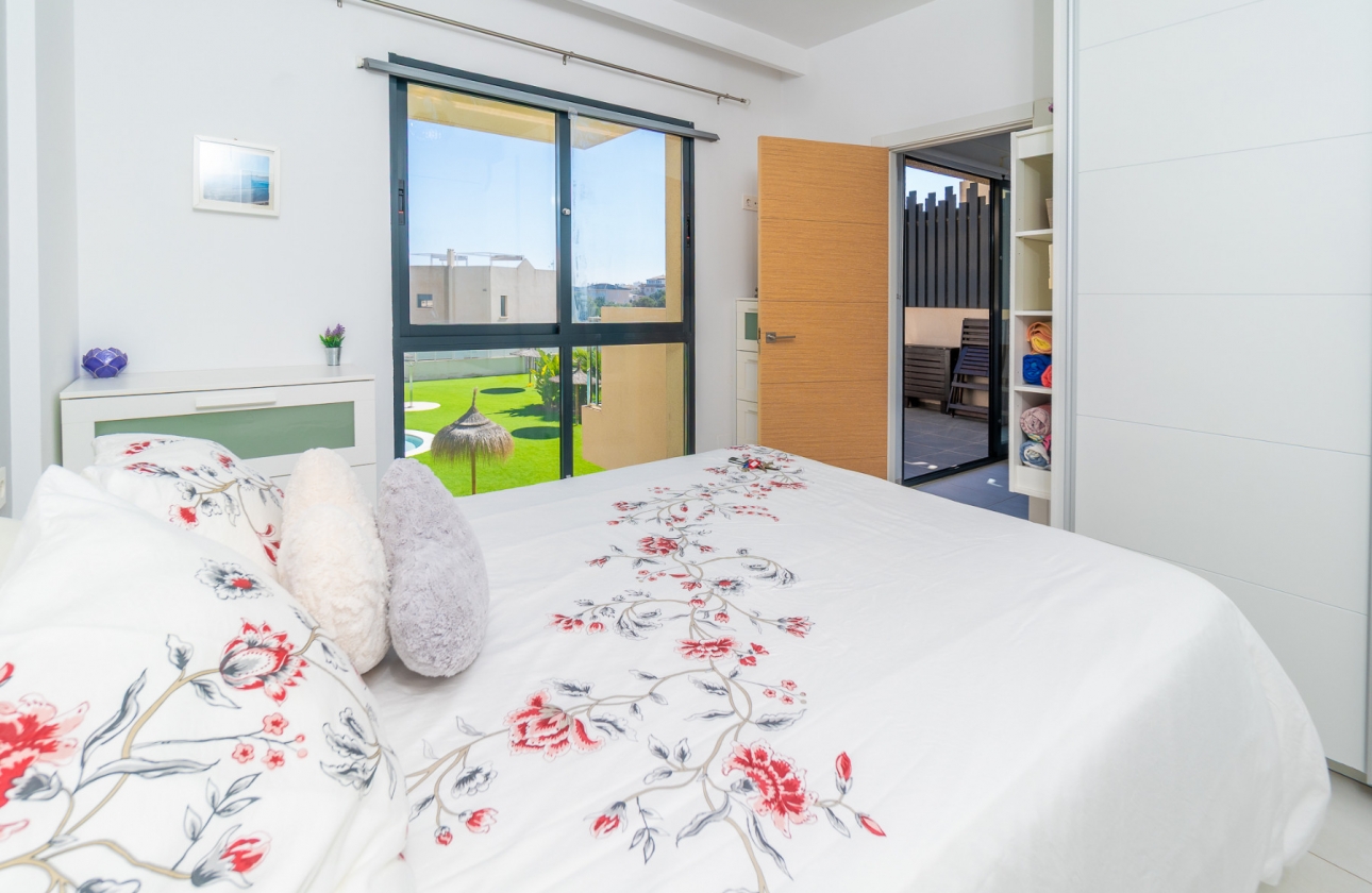 Wiederverkauf - Wohnung - Orihuela Costa - La Zenia