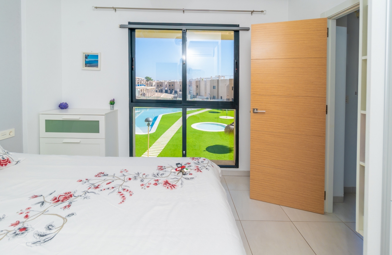Wiederverkauf - Wohnung - Orihuela Costa - La Zenia