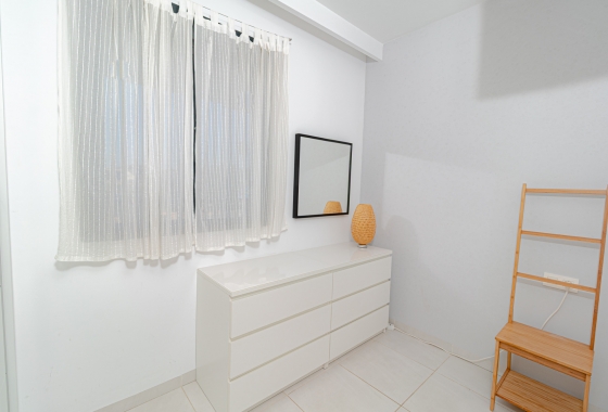Wiederverkauf - Wohnung - Orihuela Costa - La Zenia