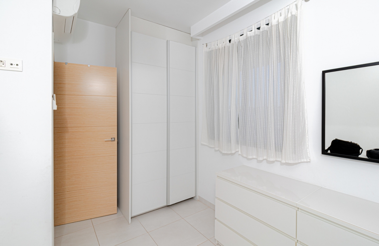 Wiederverkauf - Wohnung - Orihuela Costa - La Zenia