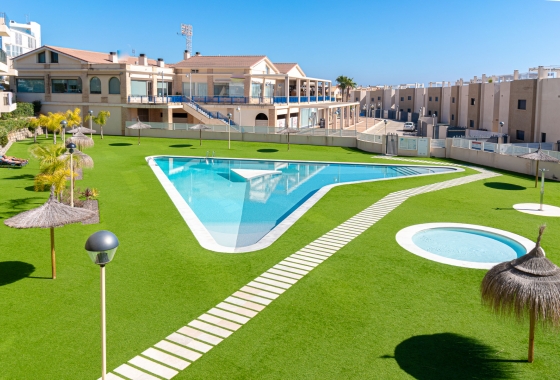 Wiederverkauf - Wohnung - Orihuela Costa - La Zenia