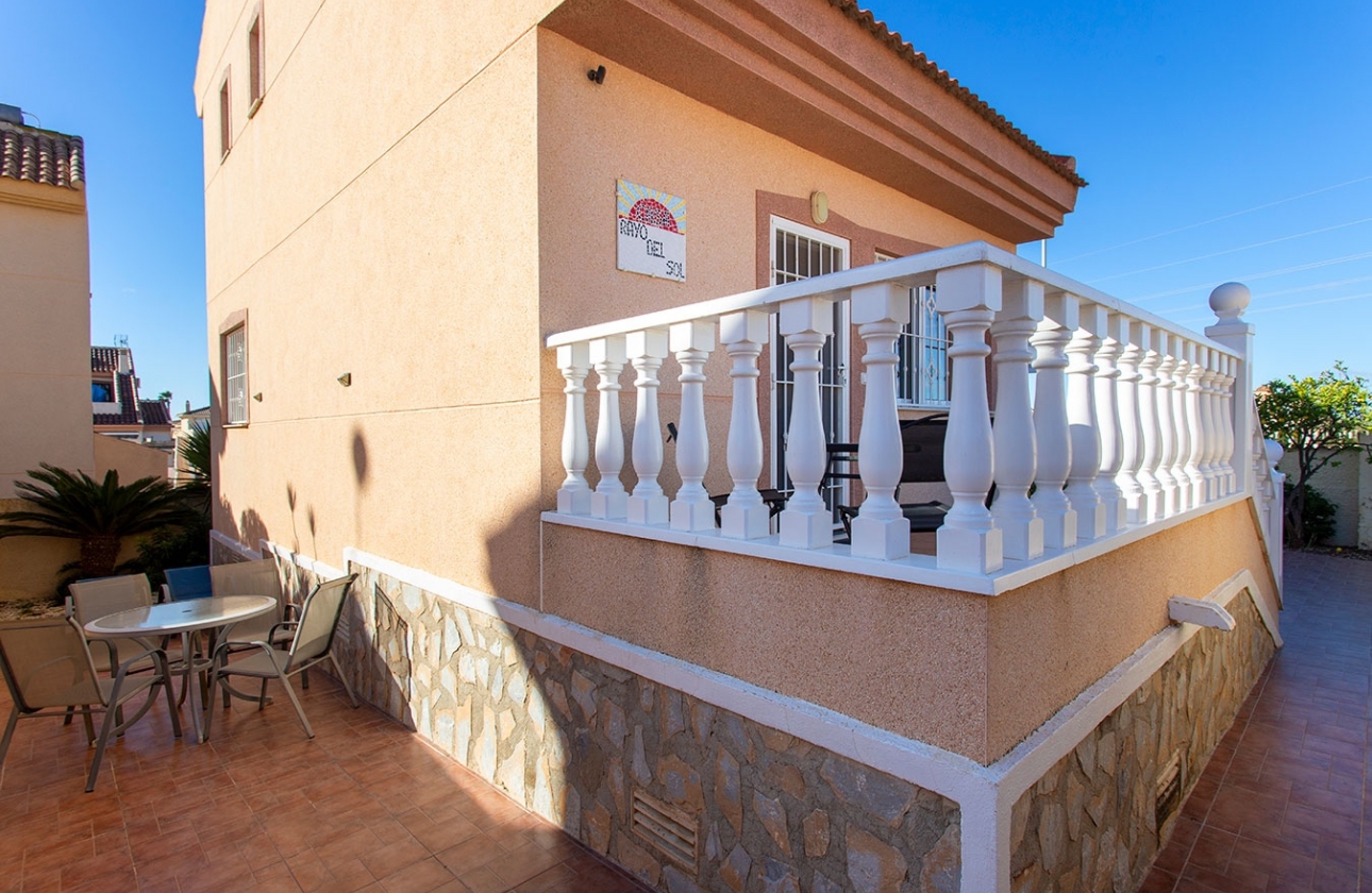 Wiederverkauf - Villa - Rojales - Pueblo