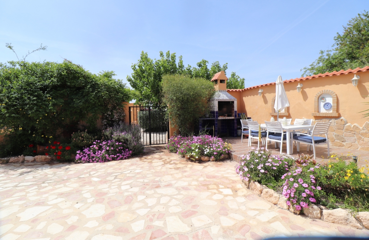Wiederverkauf - 5. Finca / Country Property - Hondón de las Nieves - La Canalosa
