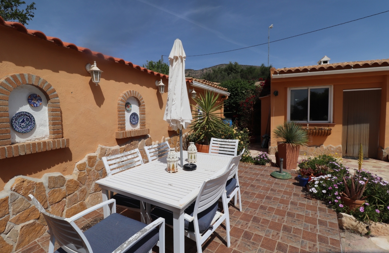 Wiederverkauf - 5. Finca / Country Property - Hondón de las Nieves - La Canalosa