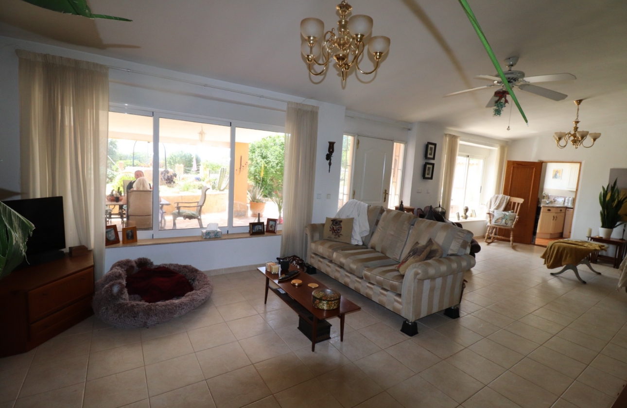 Wiederverkauf - 5. Finca / Country Property - Hondón de las Nieves - La Canalosa
