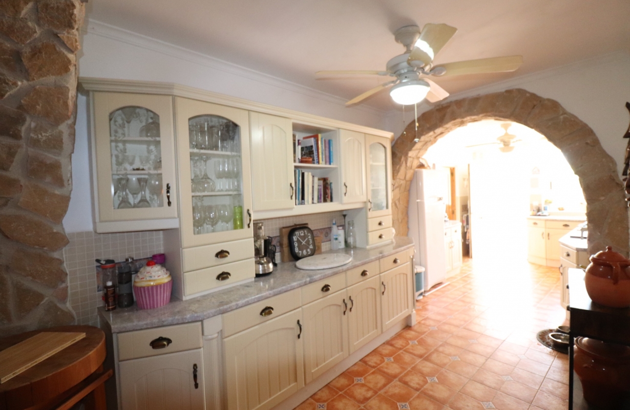 Wiederverkauf - 5. Finca / Country Property - Hondón de las Nieves - La Canalosa