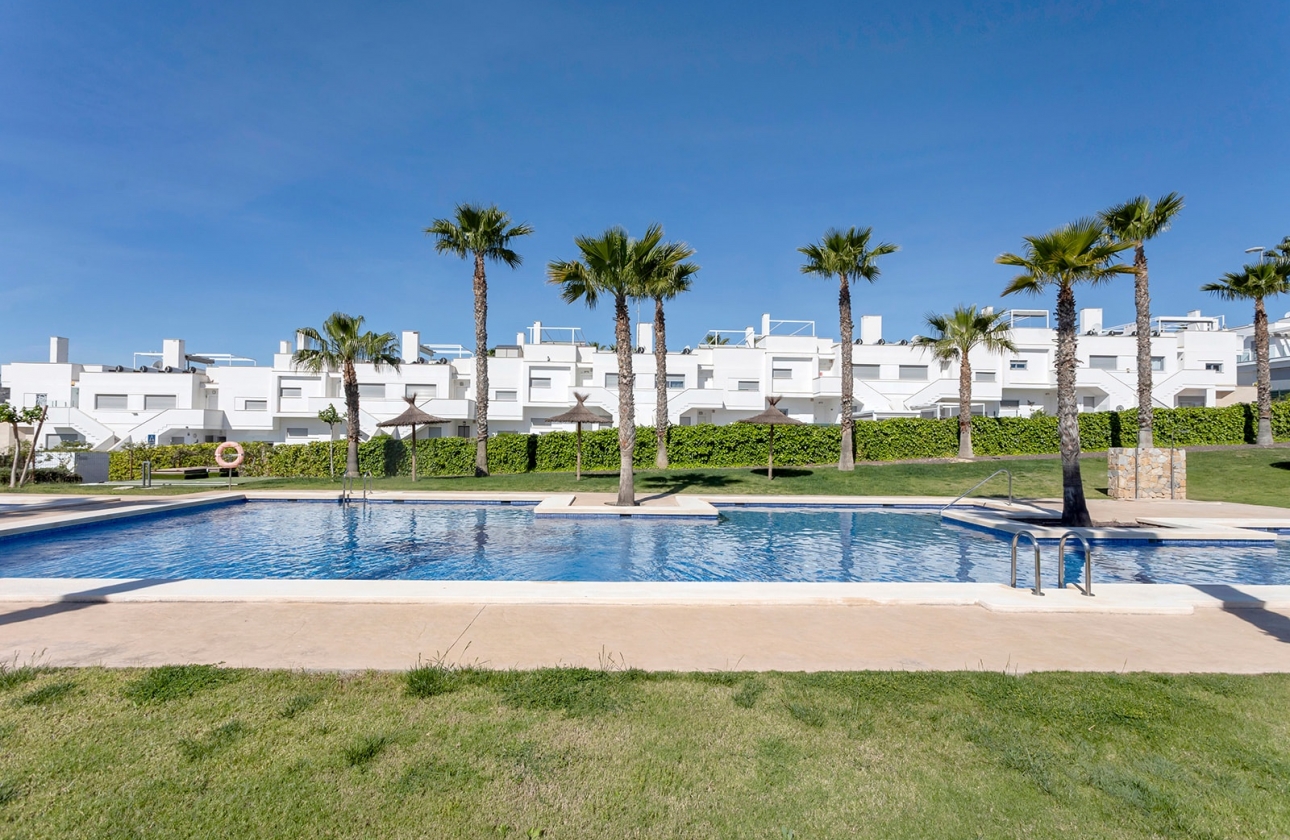 Resale - Apartment / flat - Vistabella Golf