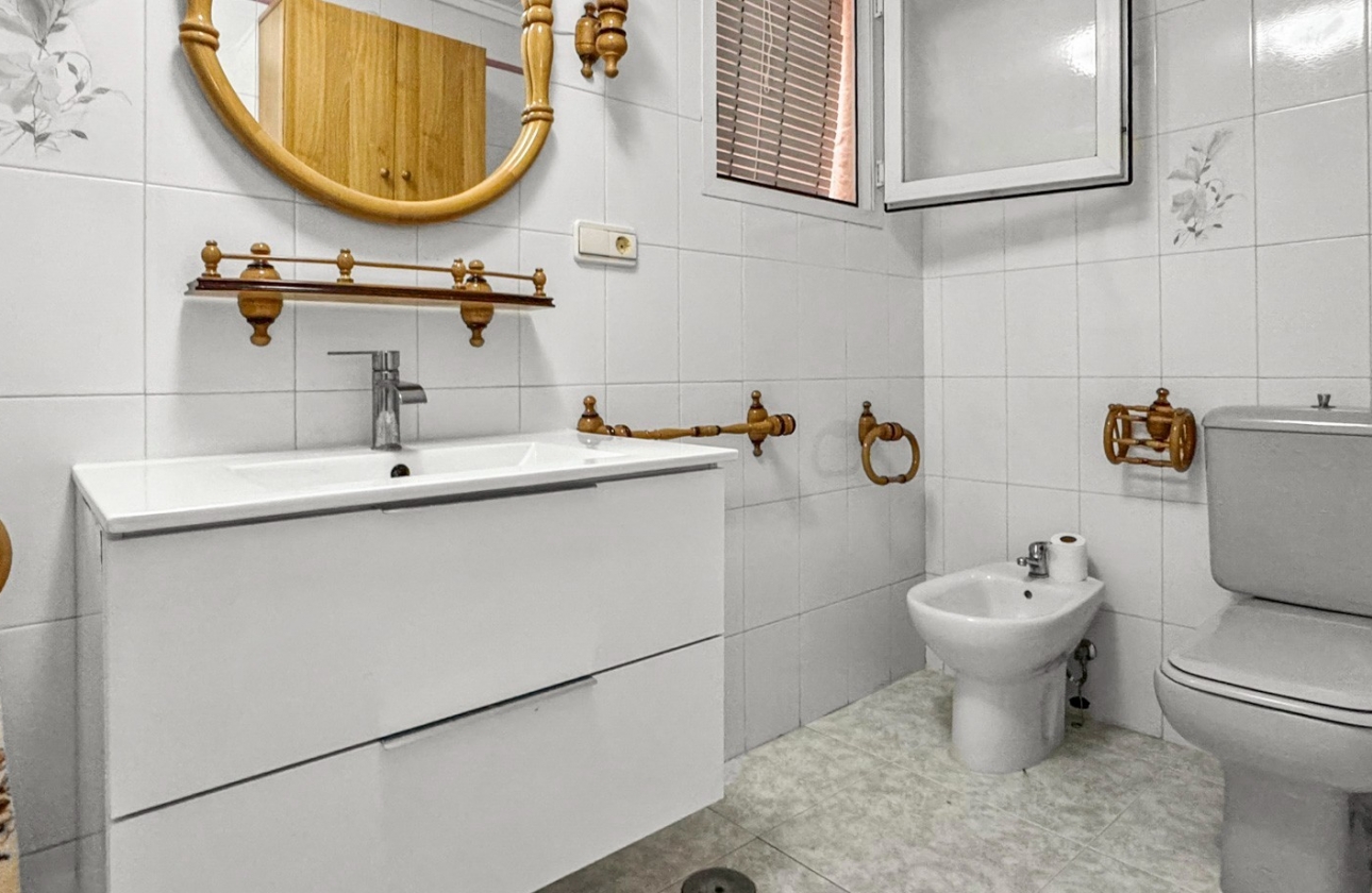 Wiederverkauf - Wohnung - Torrevieja - Playa de los Locos