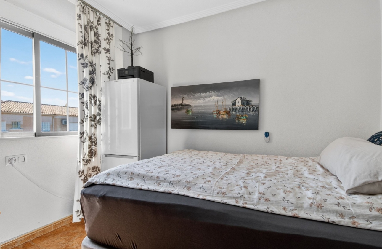 Wiederverkauf - Wohnung - Torrevieja - Aguas Nuevas