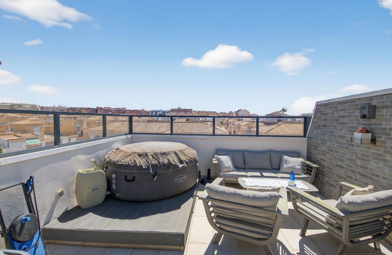 Wiederverkauf - Wohnung - Torrevieja - Aguas Nuevas